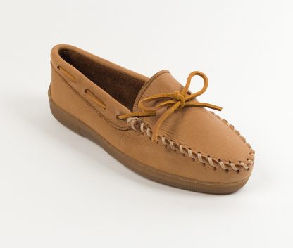 minnetonka moosehide classic moccasins