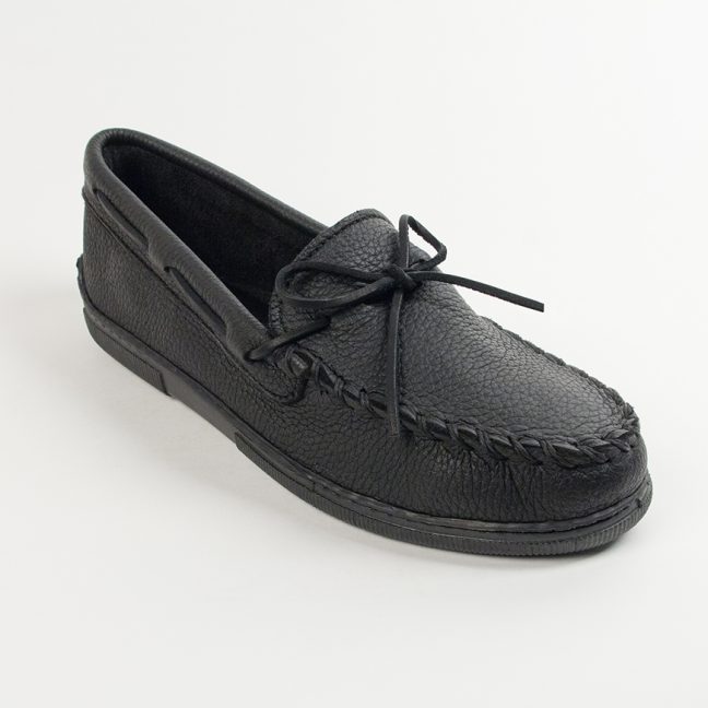 minnetonka men's moosehide classic