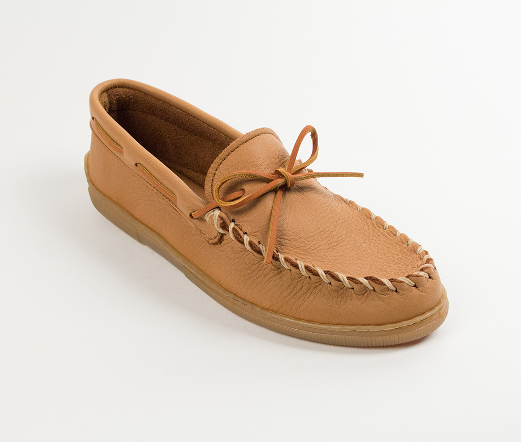 Minnetonka 899X Mocassini Classici In Pelle Di Alce – Uomo – Colore Nero – Taglia 48 EU – Fatti In Repubblica Dominicana